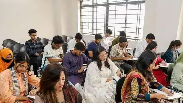 জেনে নিন ১০ ব্যাংকের ৯২২ পদের প্রিলির ফল ও লিখিতের সূচি
